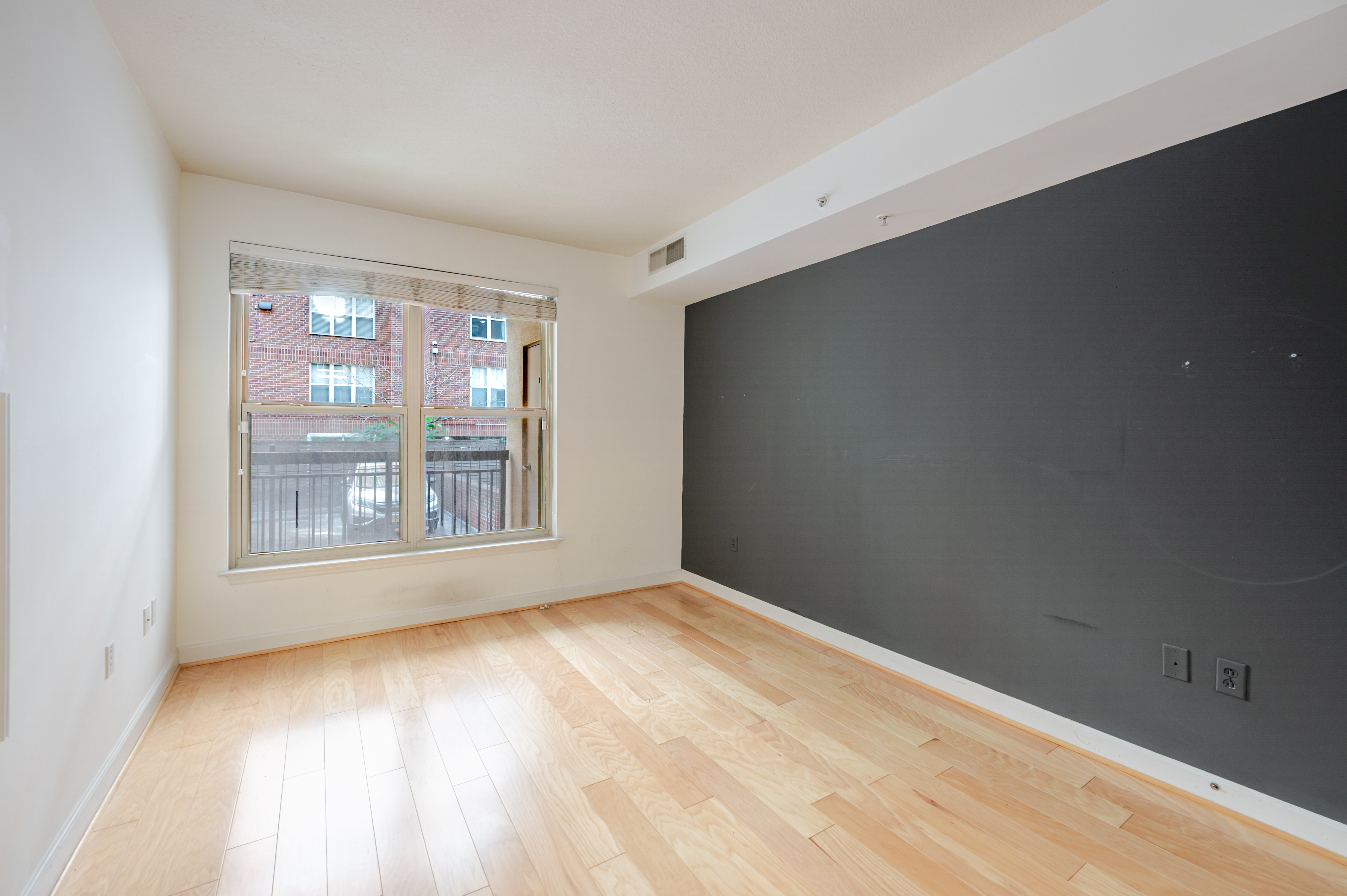 Washington Condo: 1441 Rhode Island Ave NW
