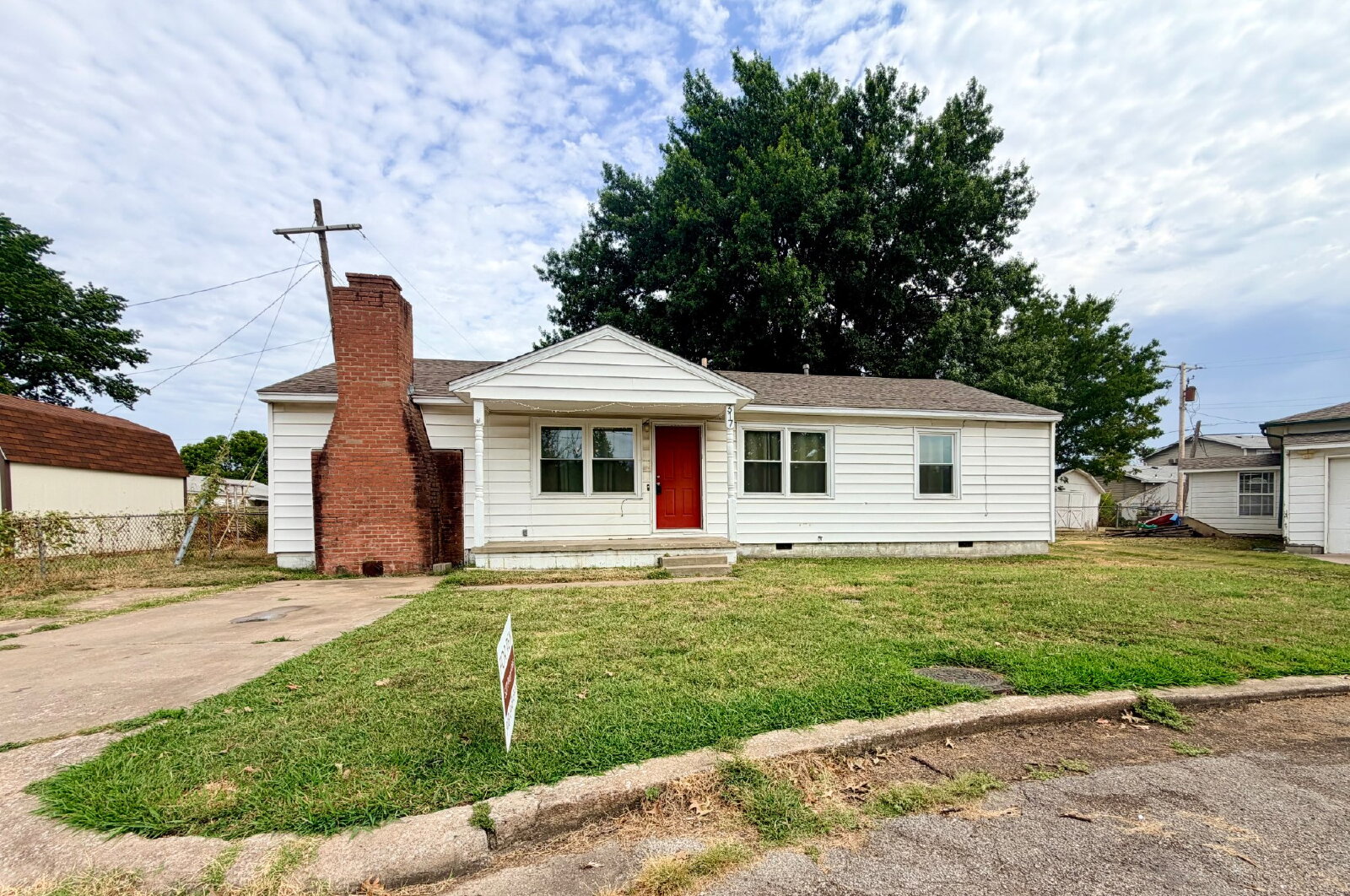 Owasso House: 317 N Atlanta St