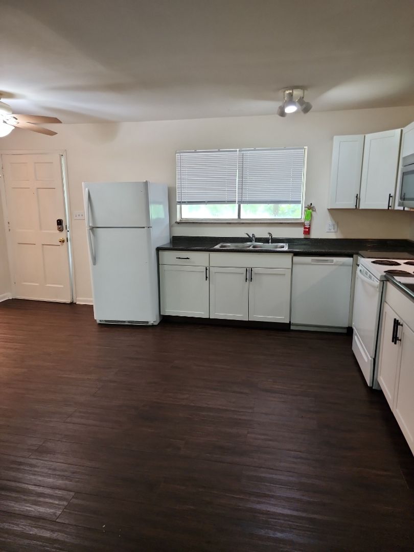Knoxville Apartment: 5101 Asheville Hwy