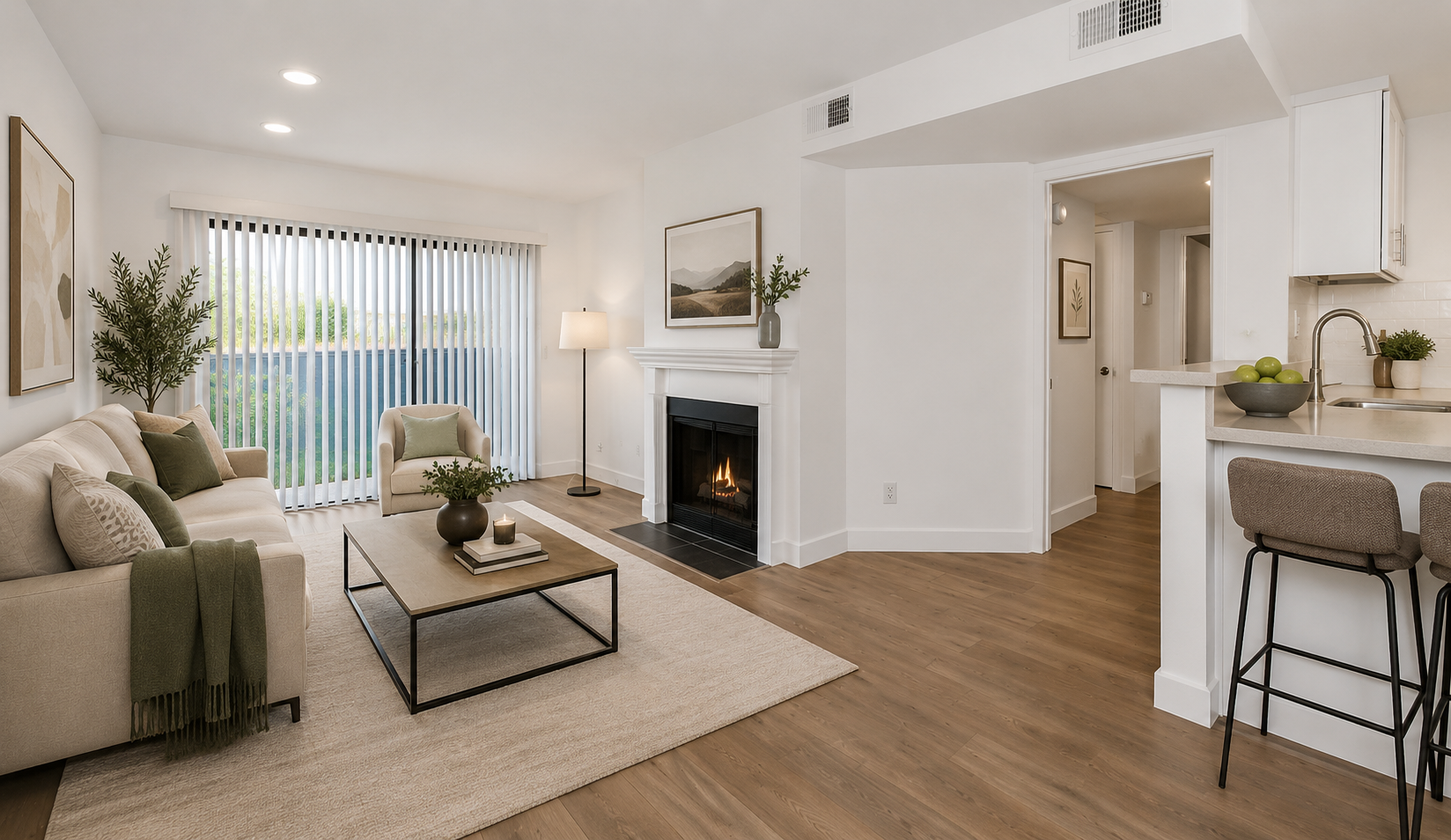 Los Angeles Apartment: 7705 Hampton Ave