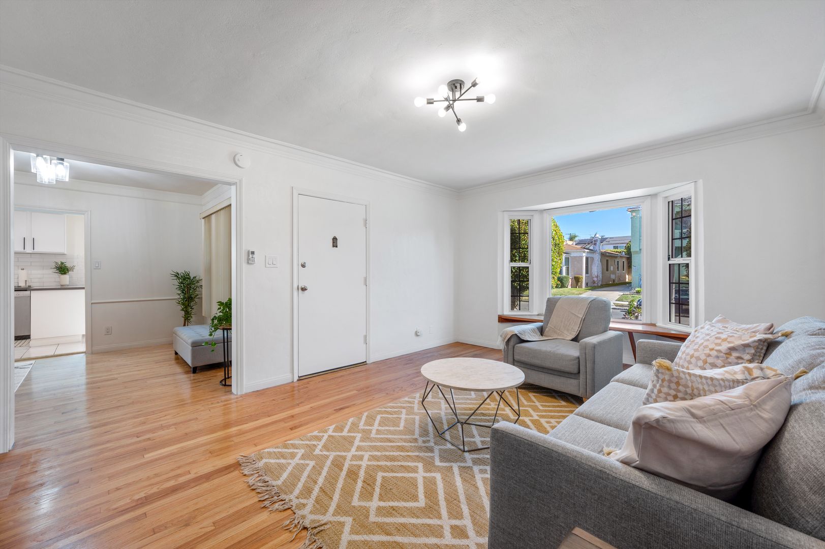 Los Angeles Condo: 1429 S Curson Ave