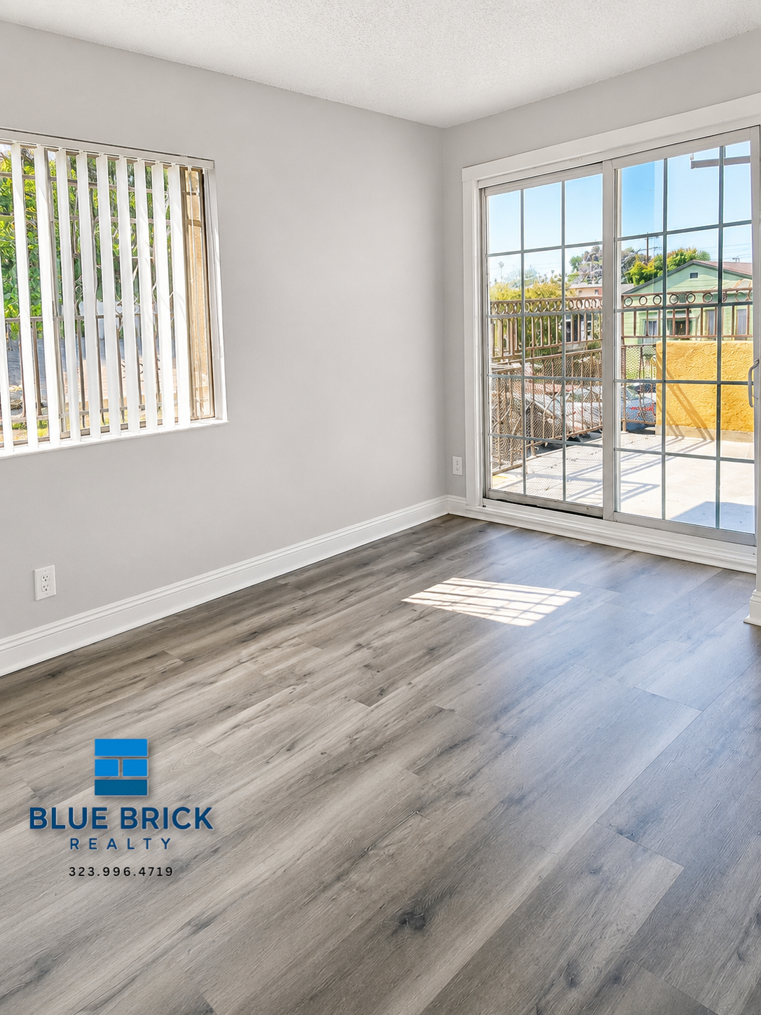 Los Angeles Condo: 158 W 74th St
