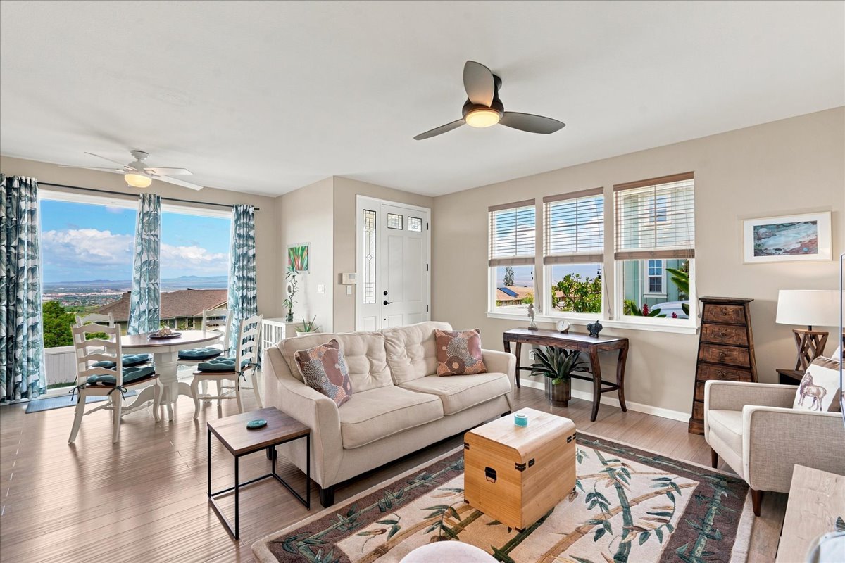Wailuku House: 72 Maka Hou Loop