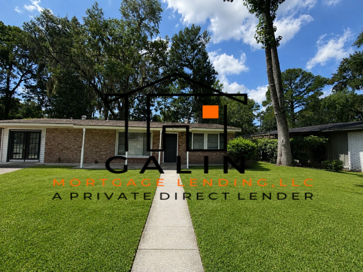 Savannah House: 19 Ventura Blvd