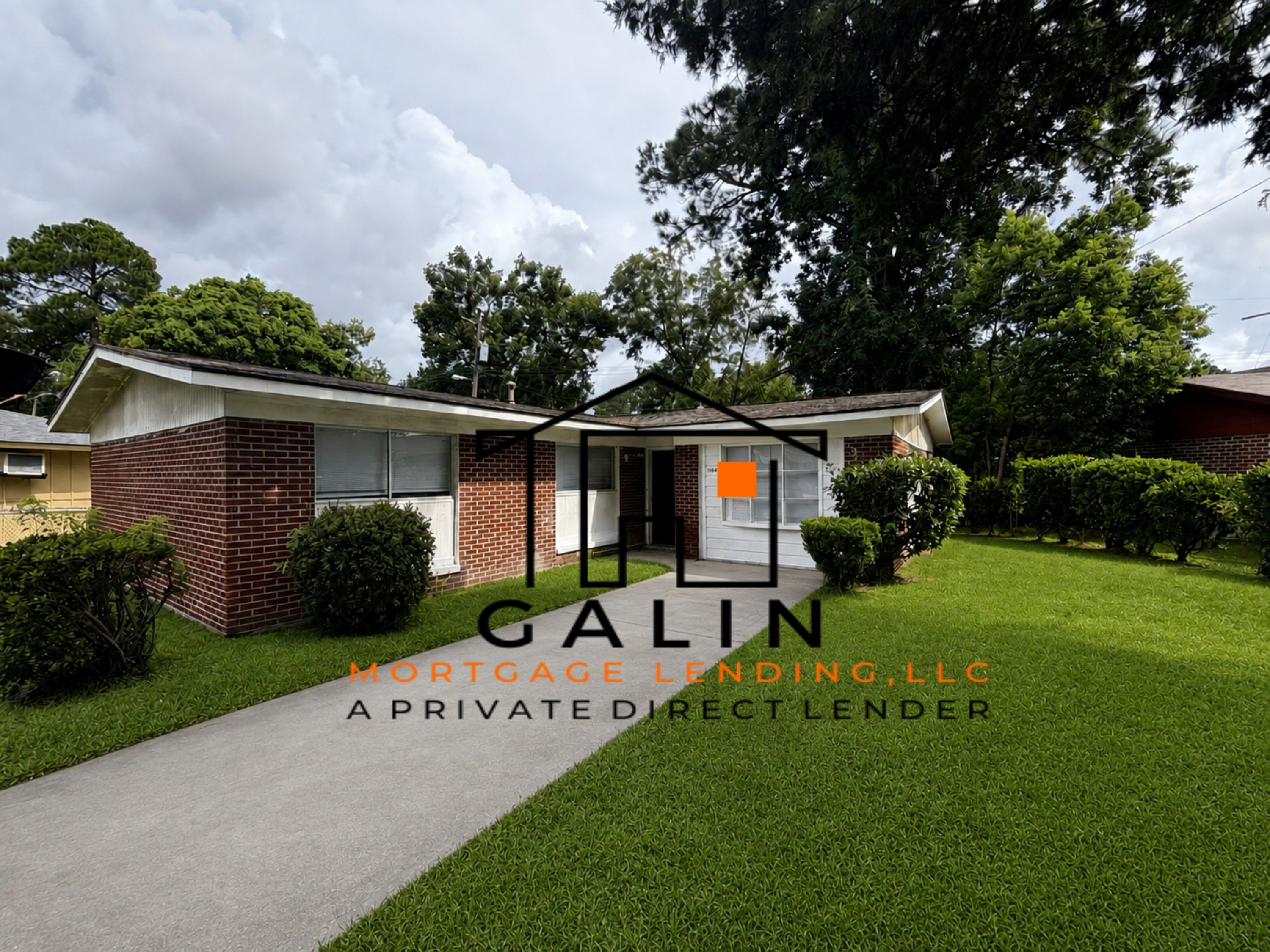 Savannah House: 1524 Cathy St