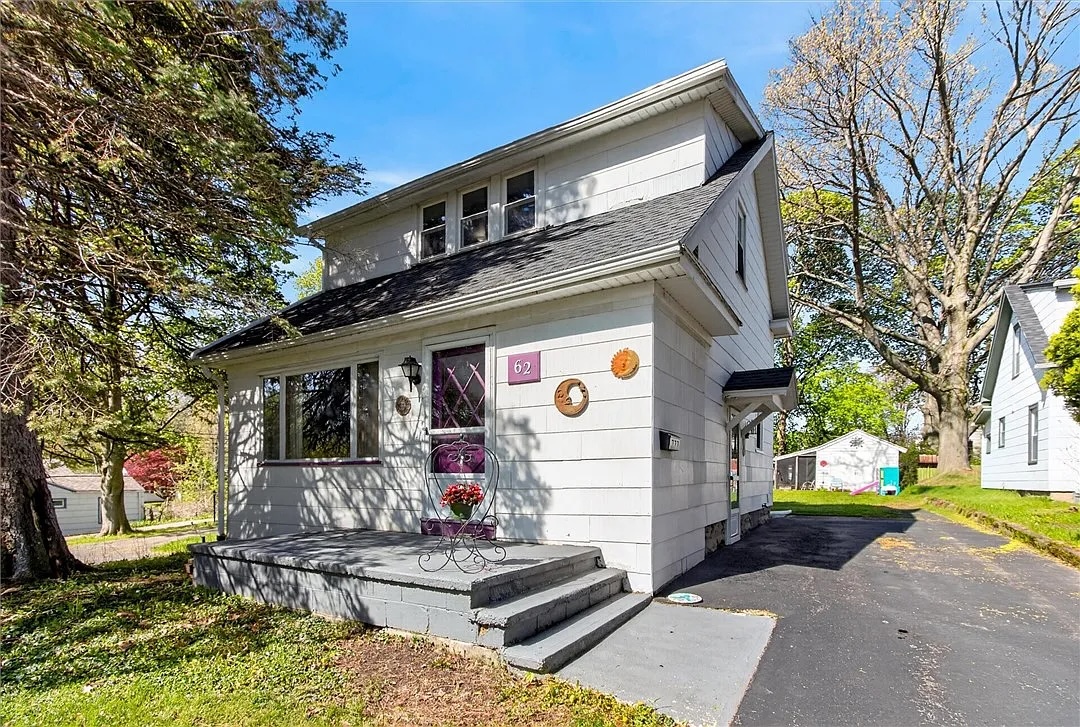 Rochester House: 62 Clearview Rd