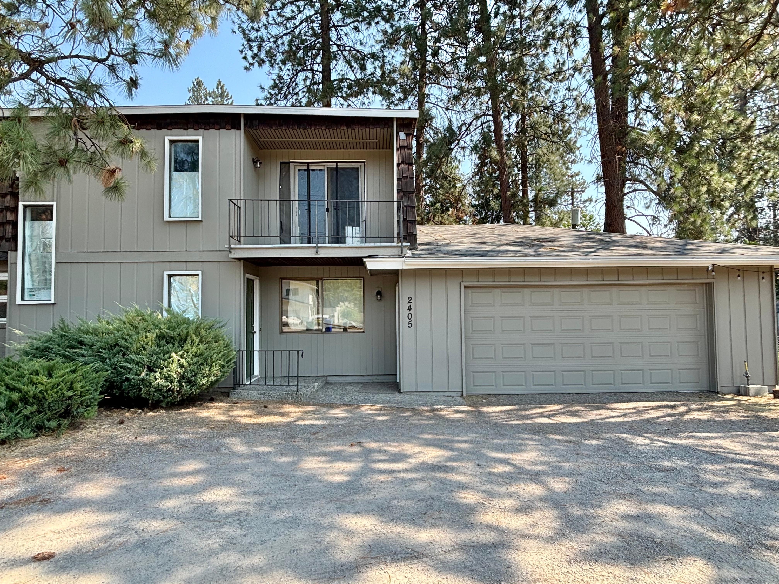 Spokane Valley House: 2405 S University Rd