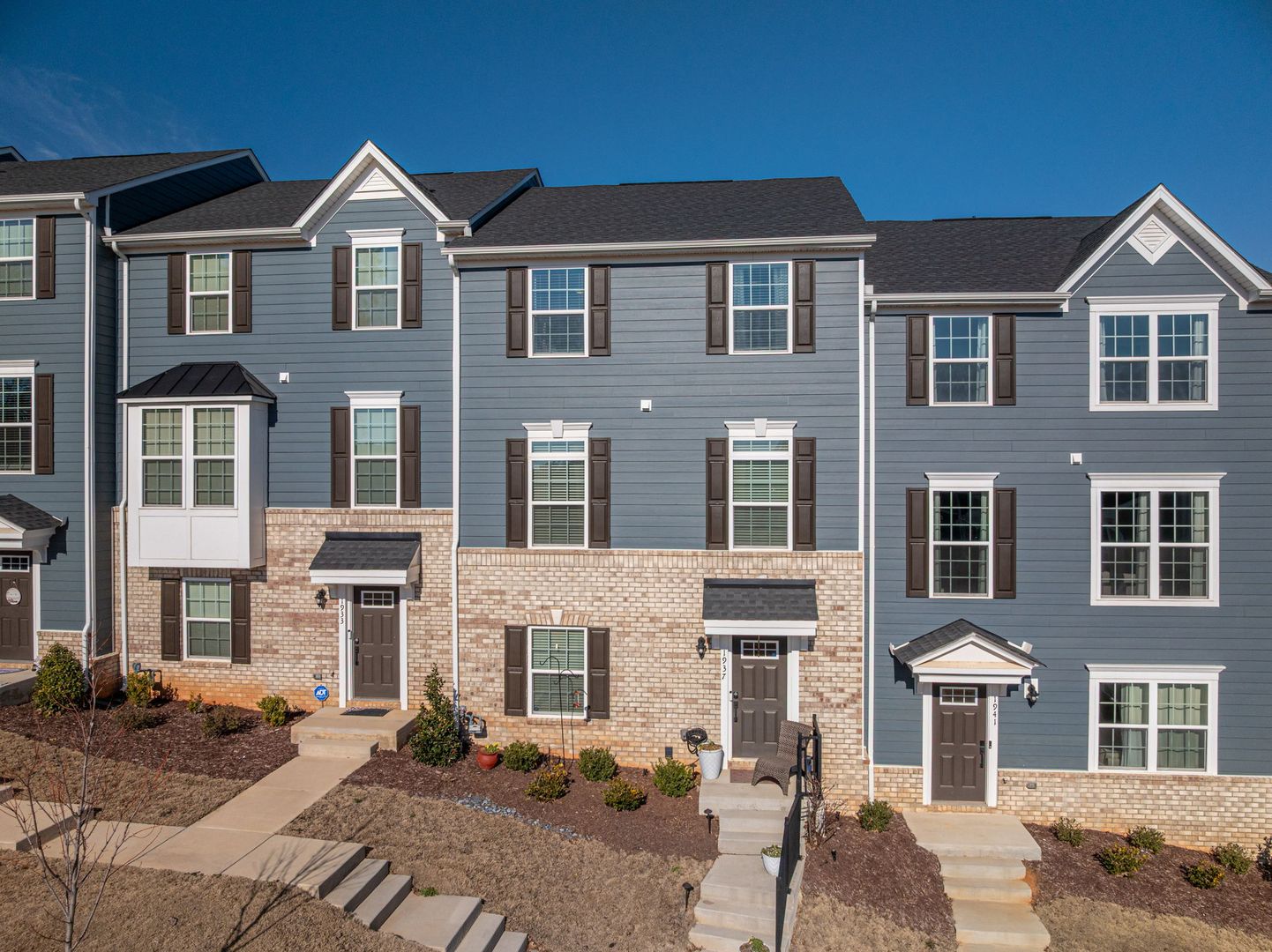 Gastonia House: 1937 Tupelo Grove Ln
