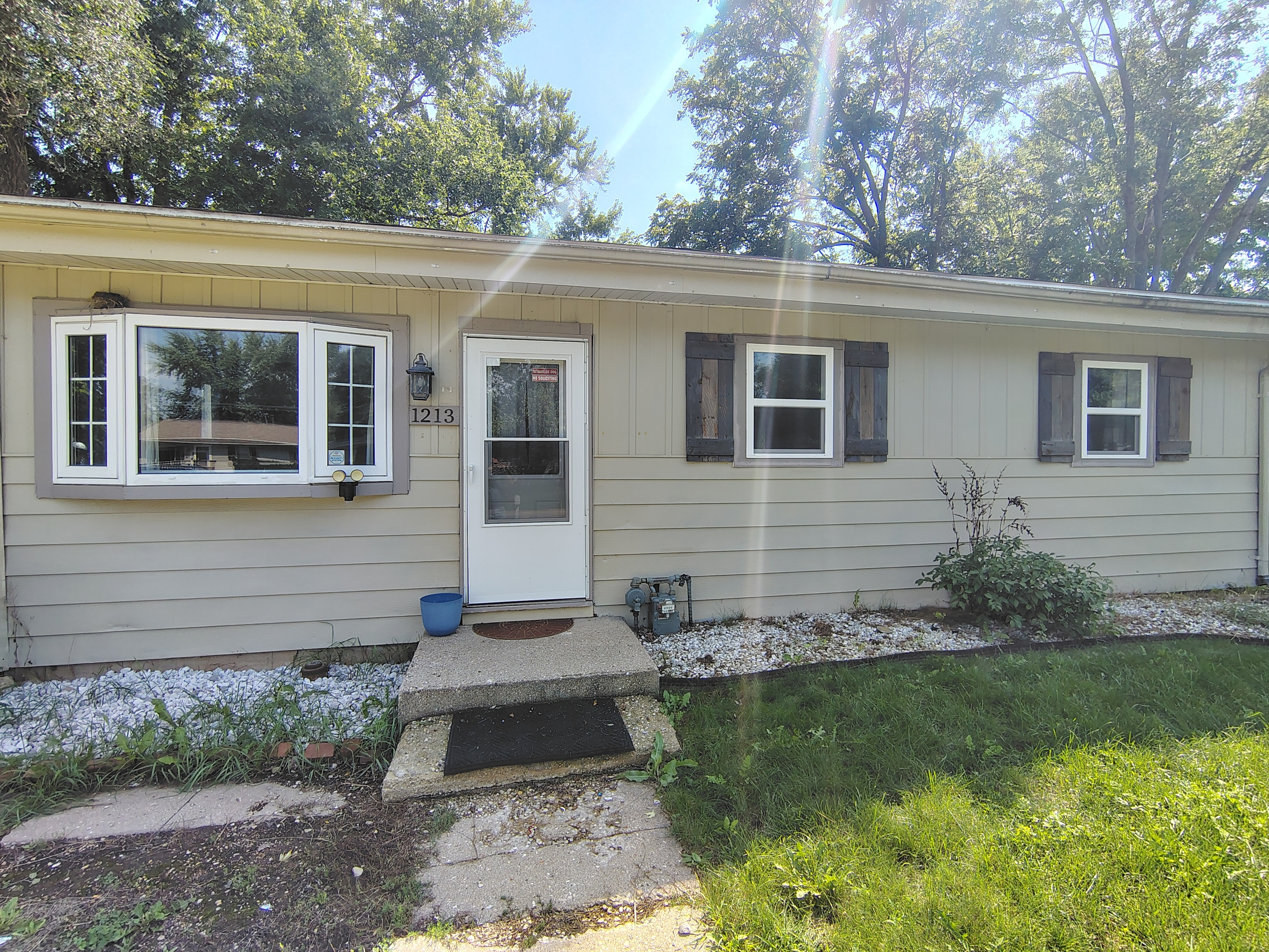 Machesney Park House: 1213 Kingsley Dr