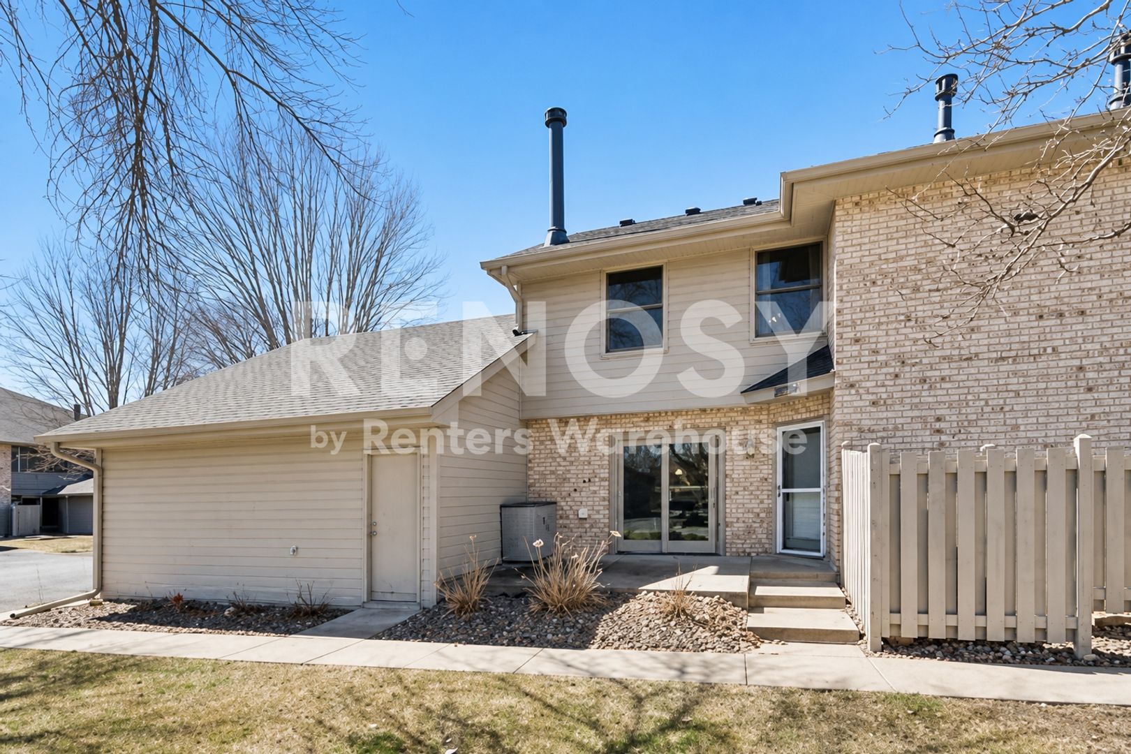 Minnetonka House: 18734 Clear View Terrace
