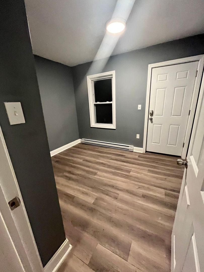Lowell Condo: 464 Central Street