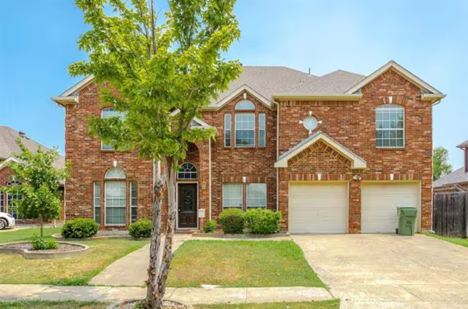 Mansfield House: 107 Pinedale Dr