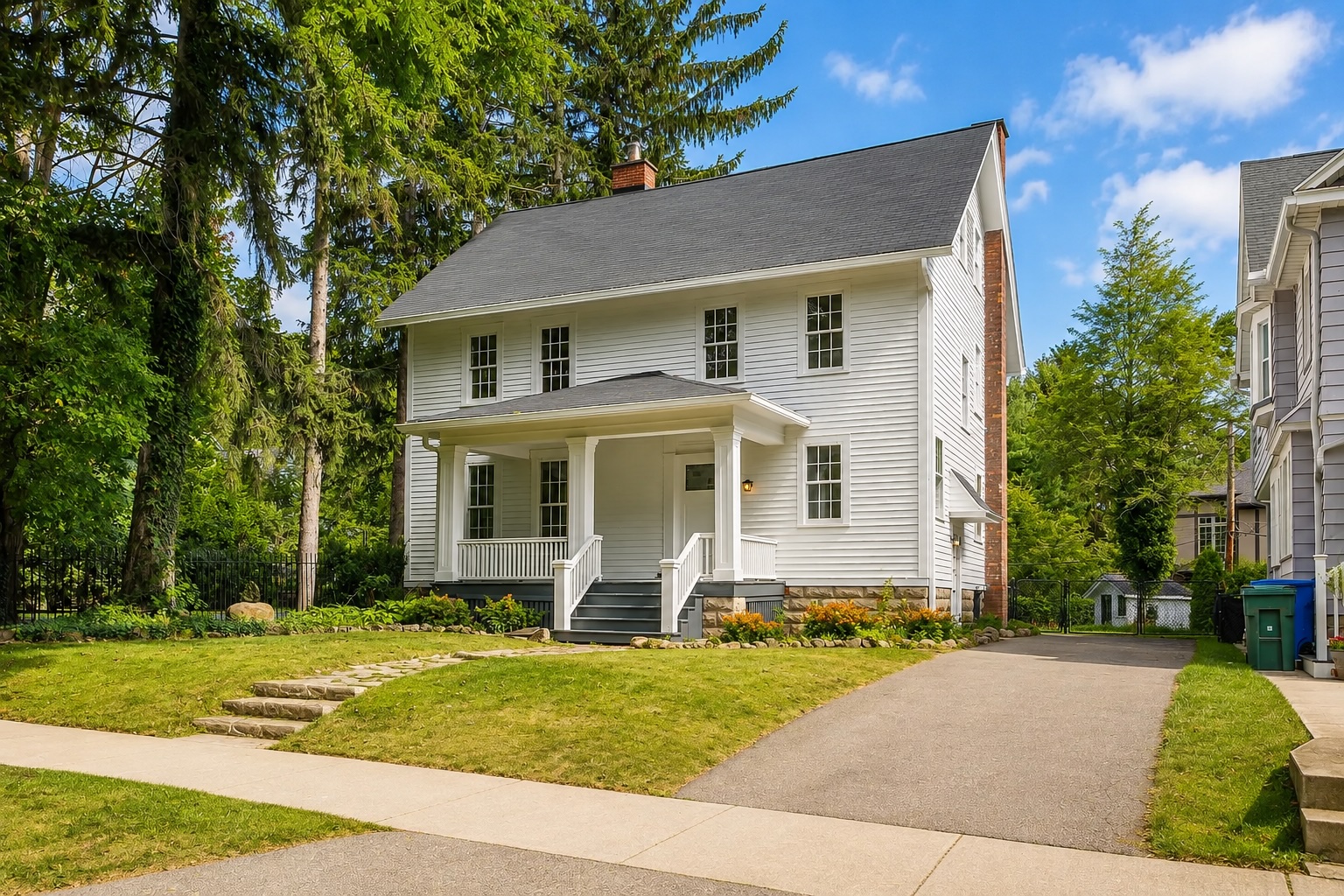 Rochester House: 1120 Park Ave