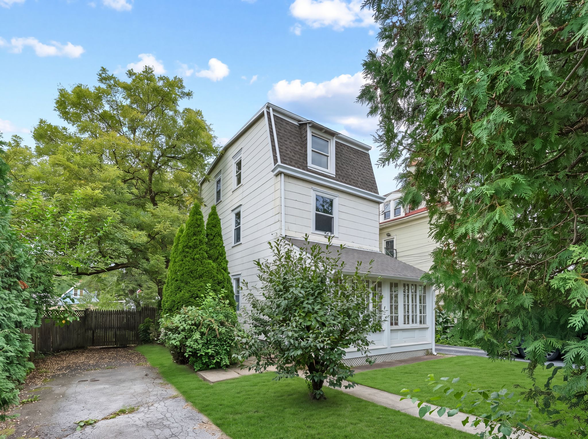 Ardmore House: 316 Locust Ave
