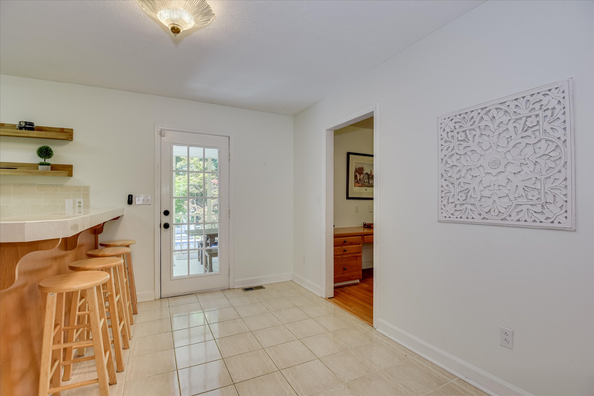 Aiken House: 869 Hickory Ridge