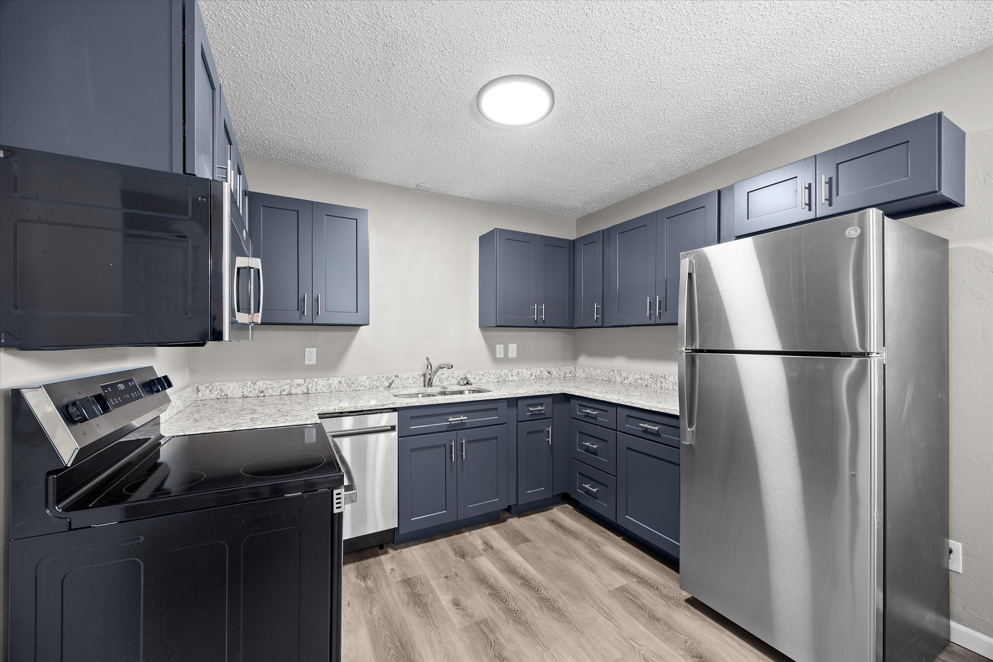Edwardsville Condo: 435 M St