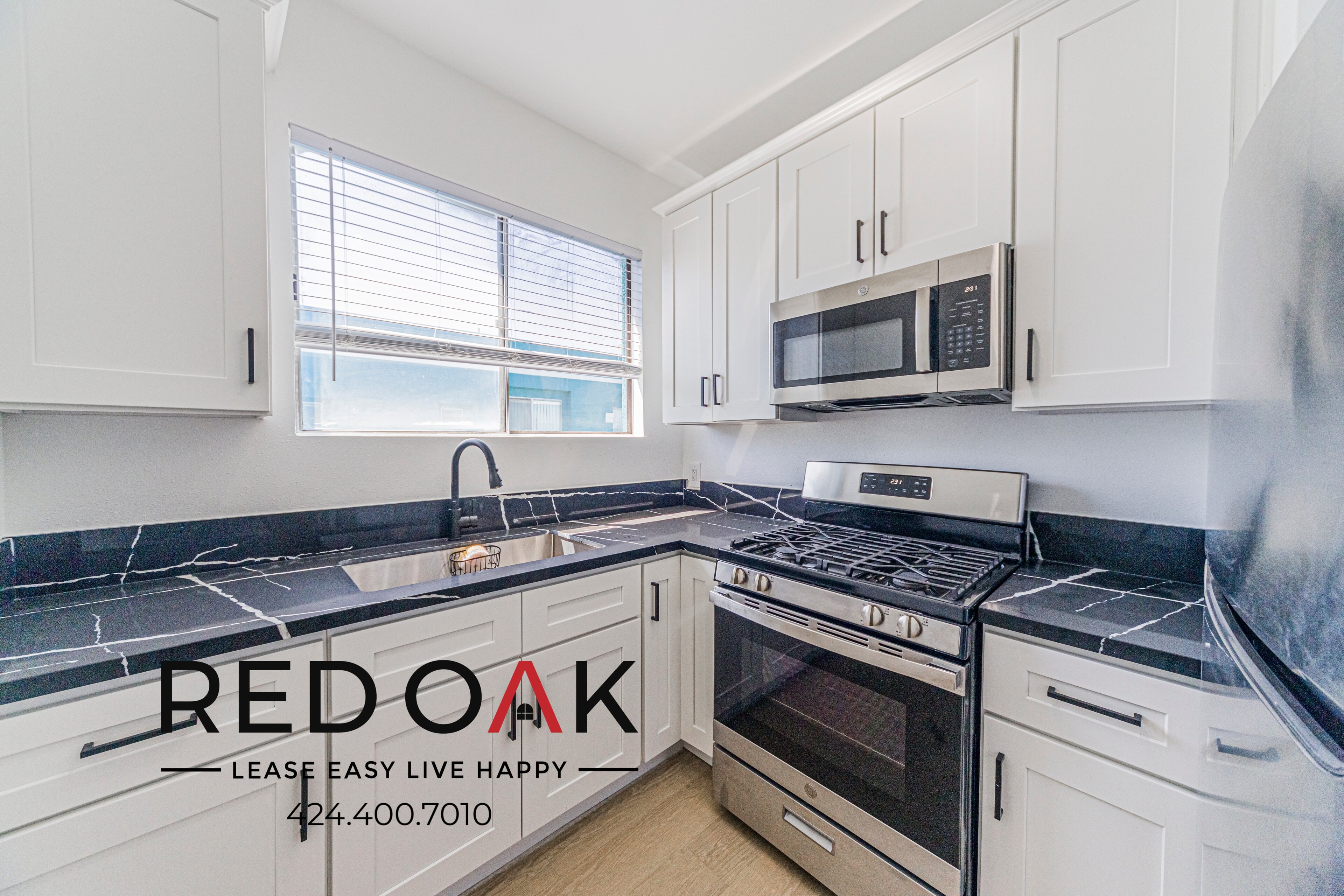 Los Angeles Condo: 6075 Franklin Avenue