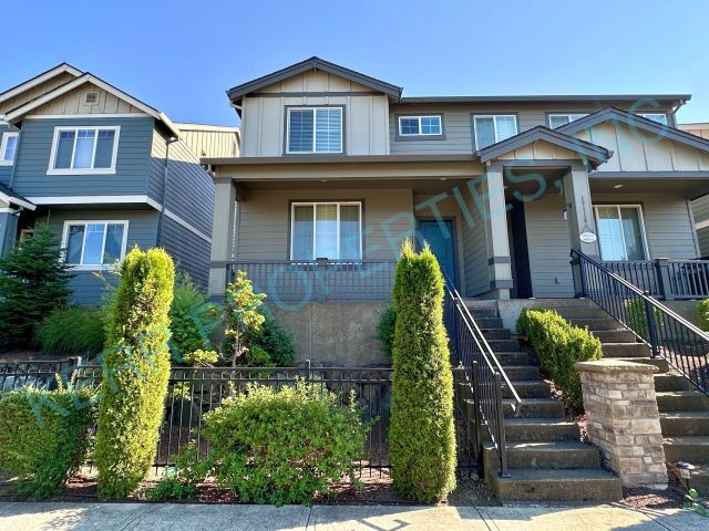 Happy Valley House: 17124 SE Crossroads Ave
