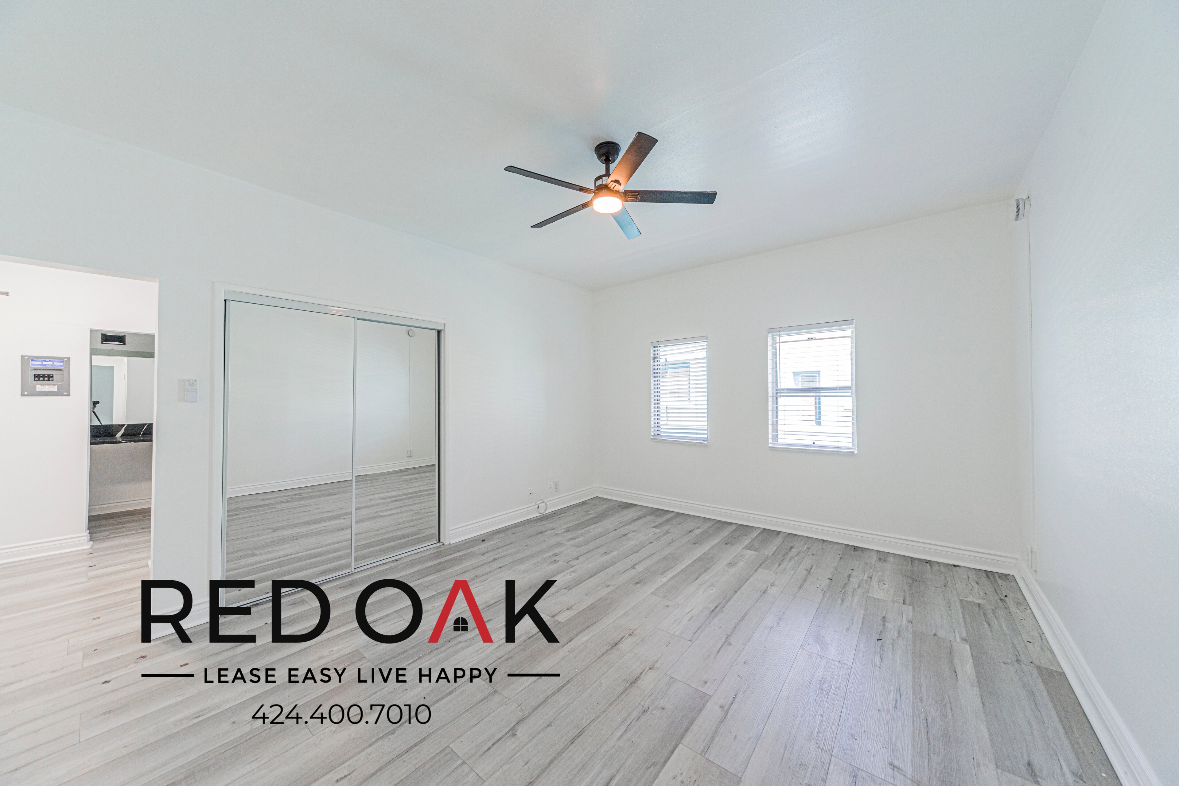 Los Angeles Condo: 6075 Franklin Avenue
