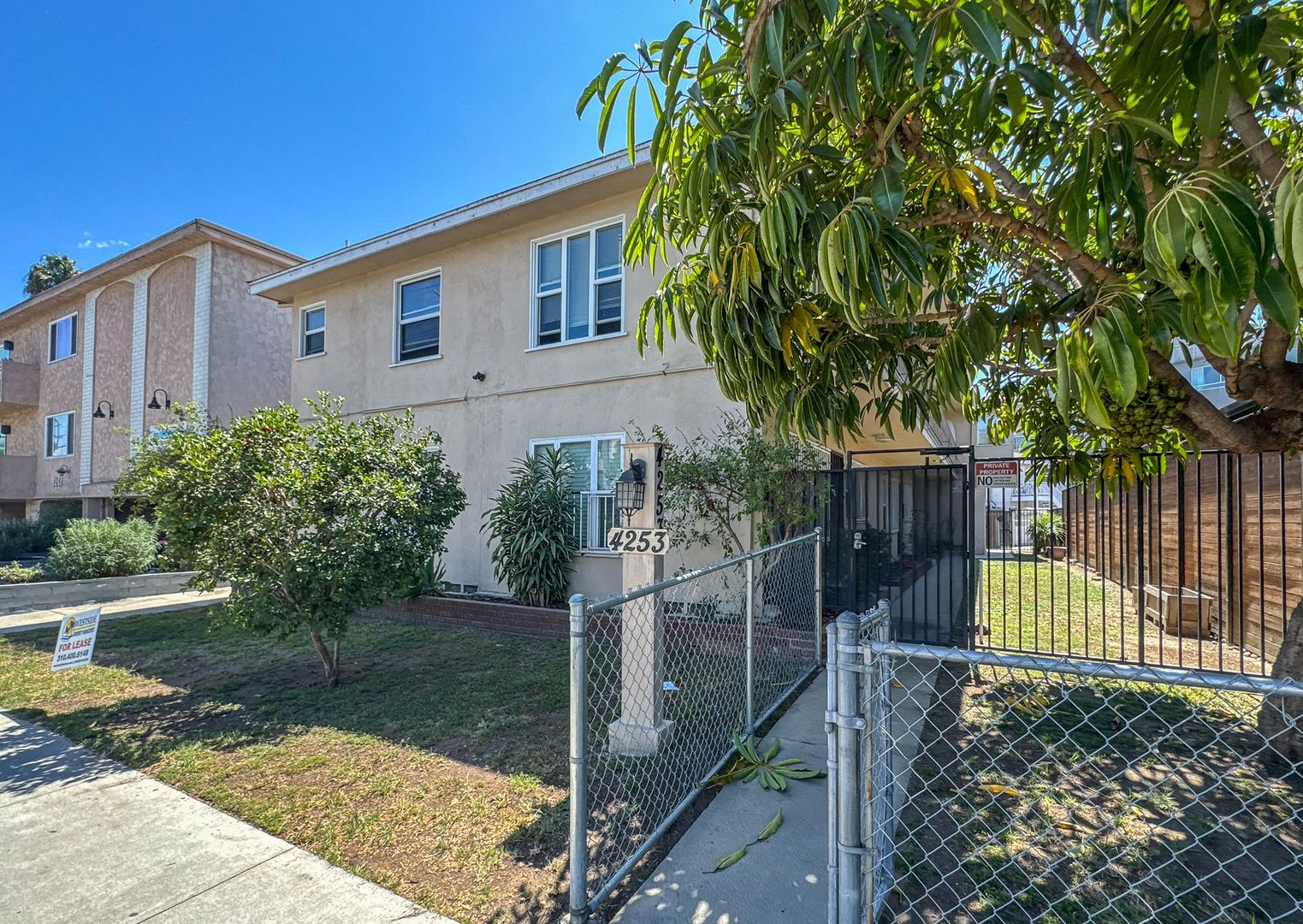 Los Angeles Condo: 4253 S Centinela Ave