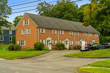 Cheshire Condo: 501 Maple Ave