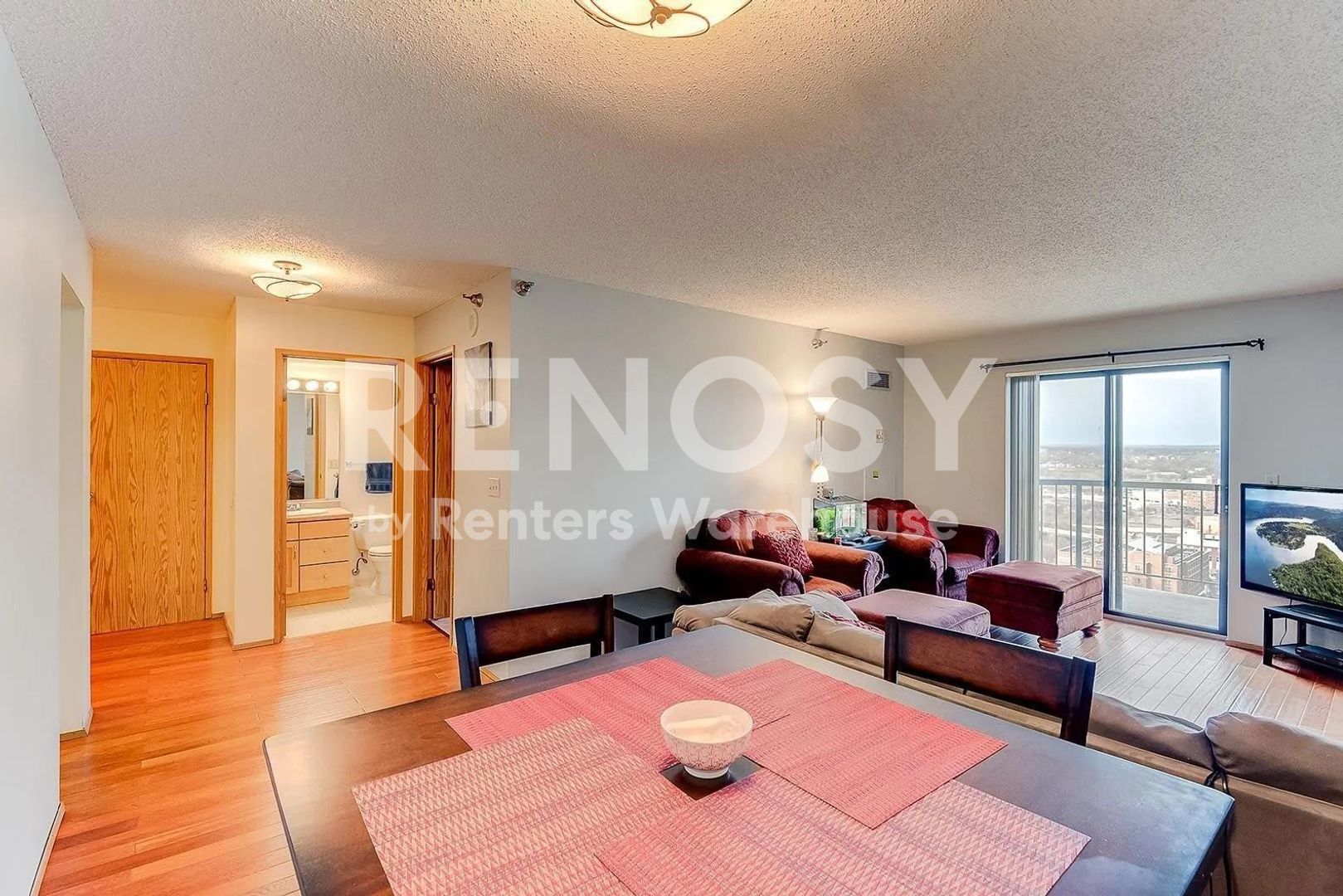 Saint Paul House: 78 10th St E