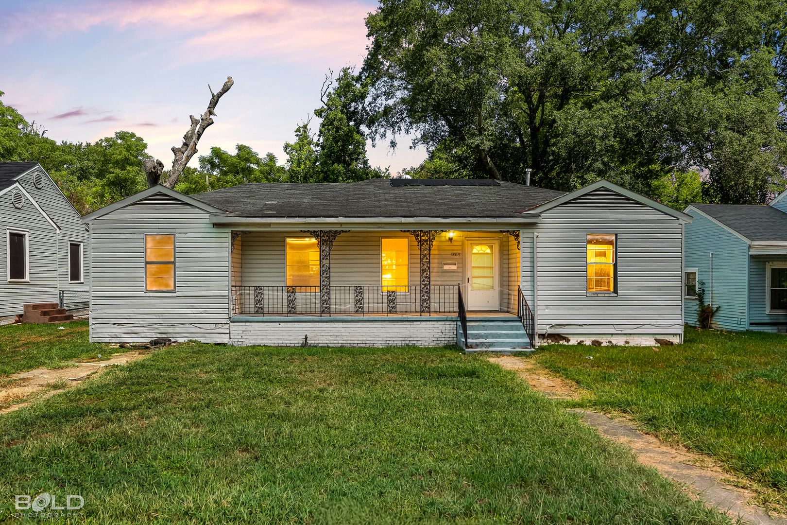 Shreveport House: 2740 Malcolm St