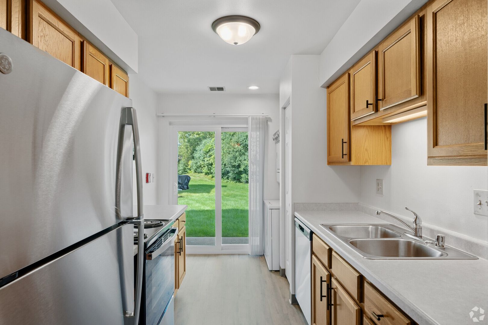 New Berlin Condo: 14806 W Hidden Creek Court