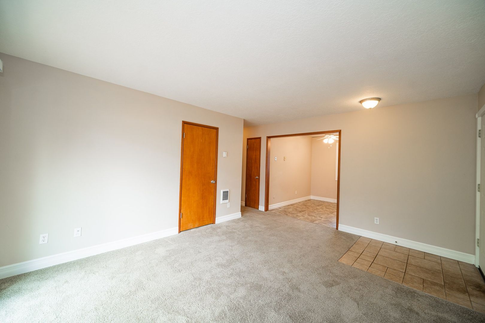 West Linn Condo: 2747 Lancaster St.