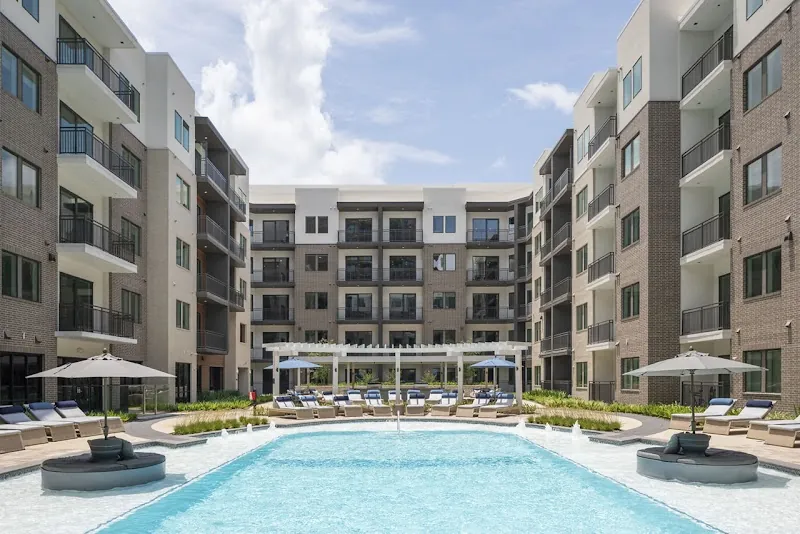 Houston Condo: 4641 Montrose Blvd