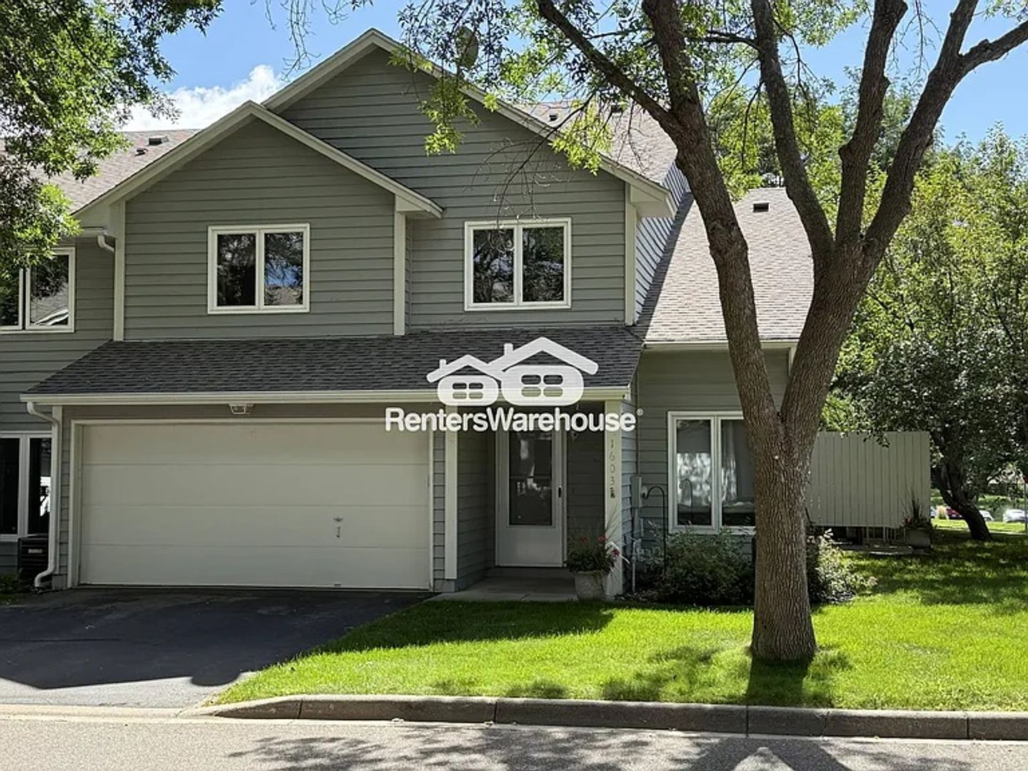 Chaska House: 1603 Geske Rd