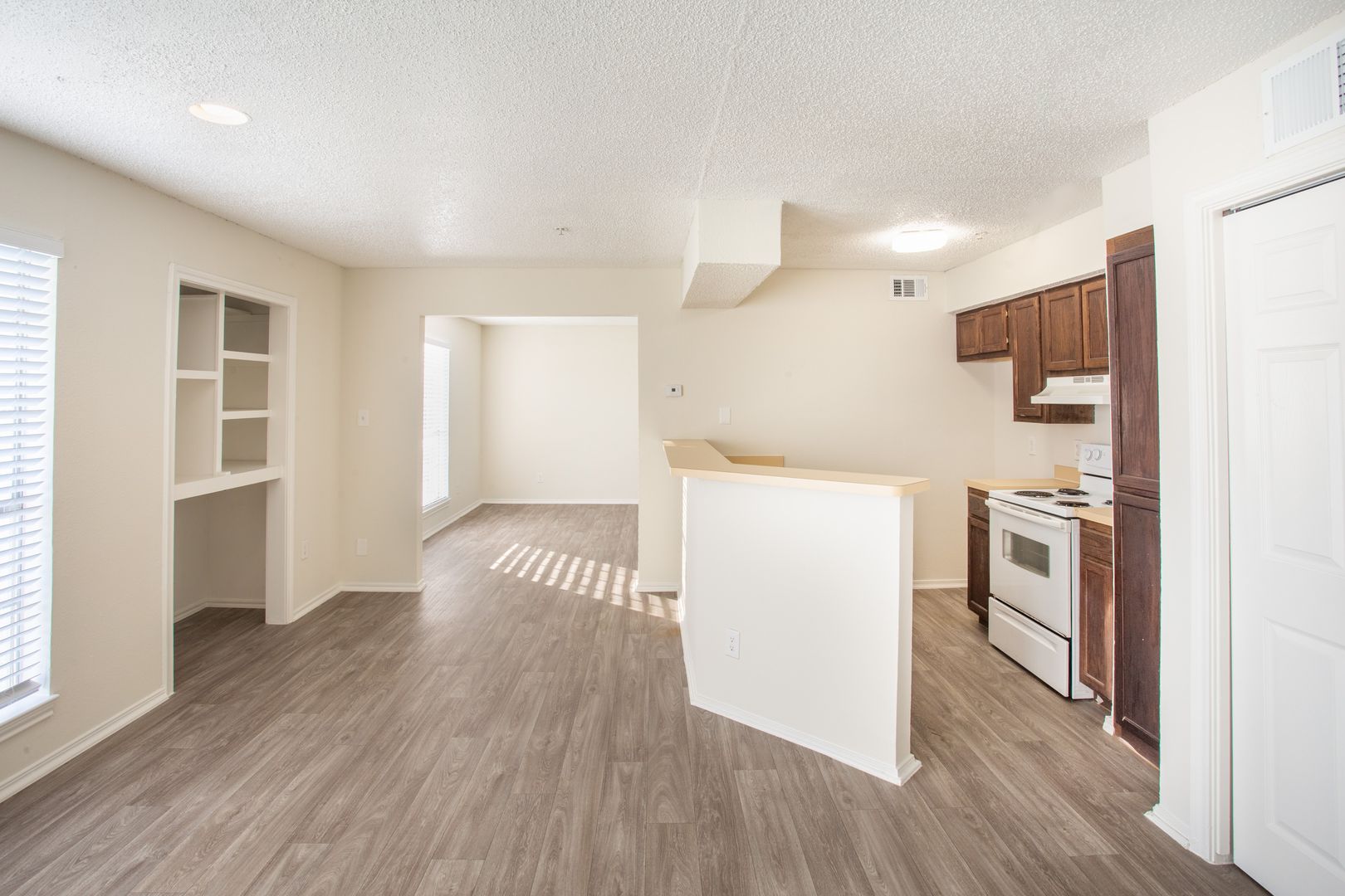 Dallas Apartment: 4915 Gaston Ave