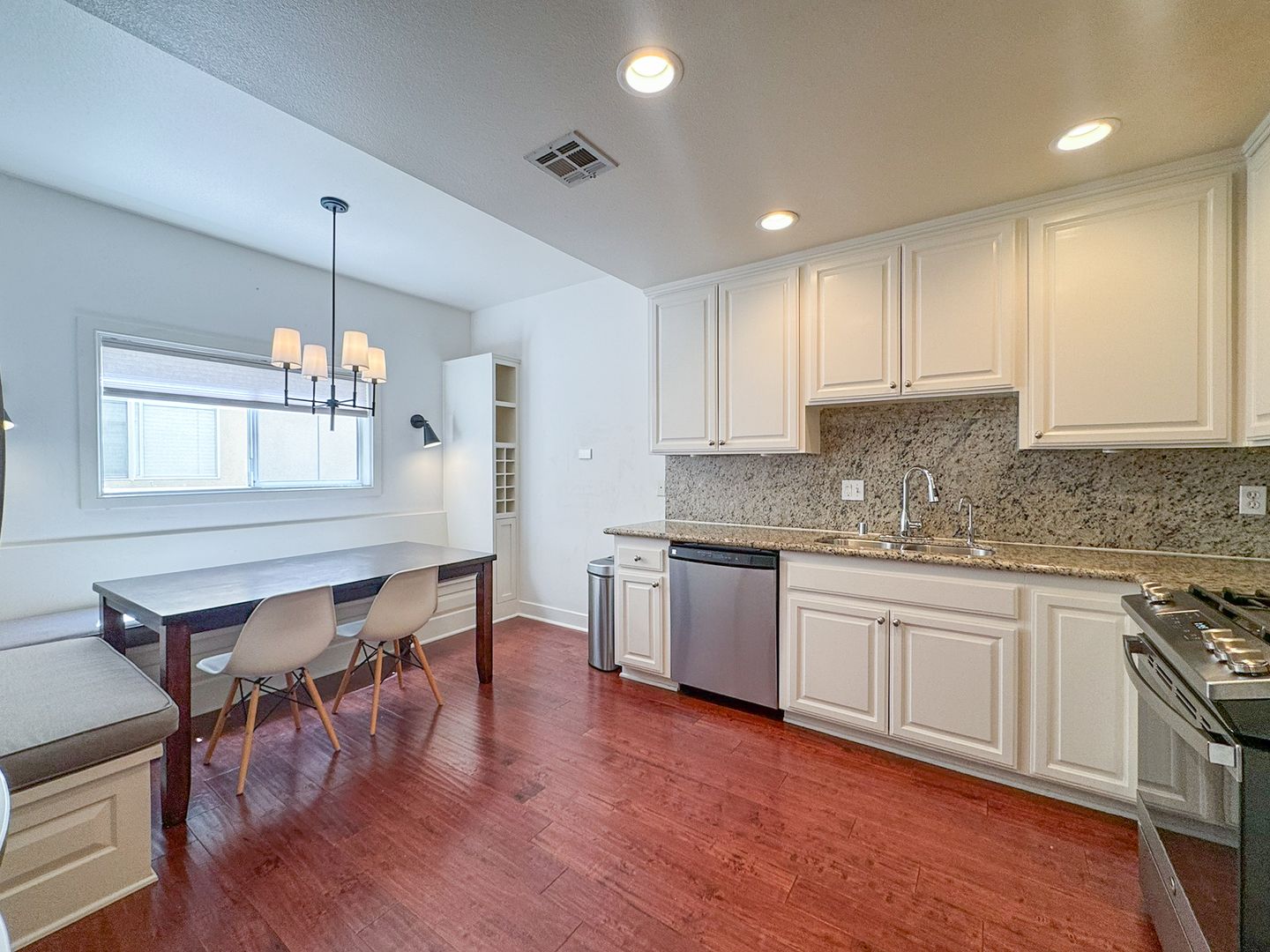 Santa Monica House: 916 15th St
