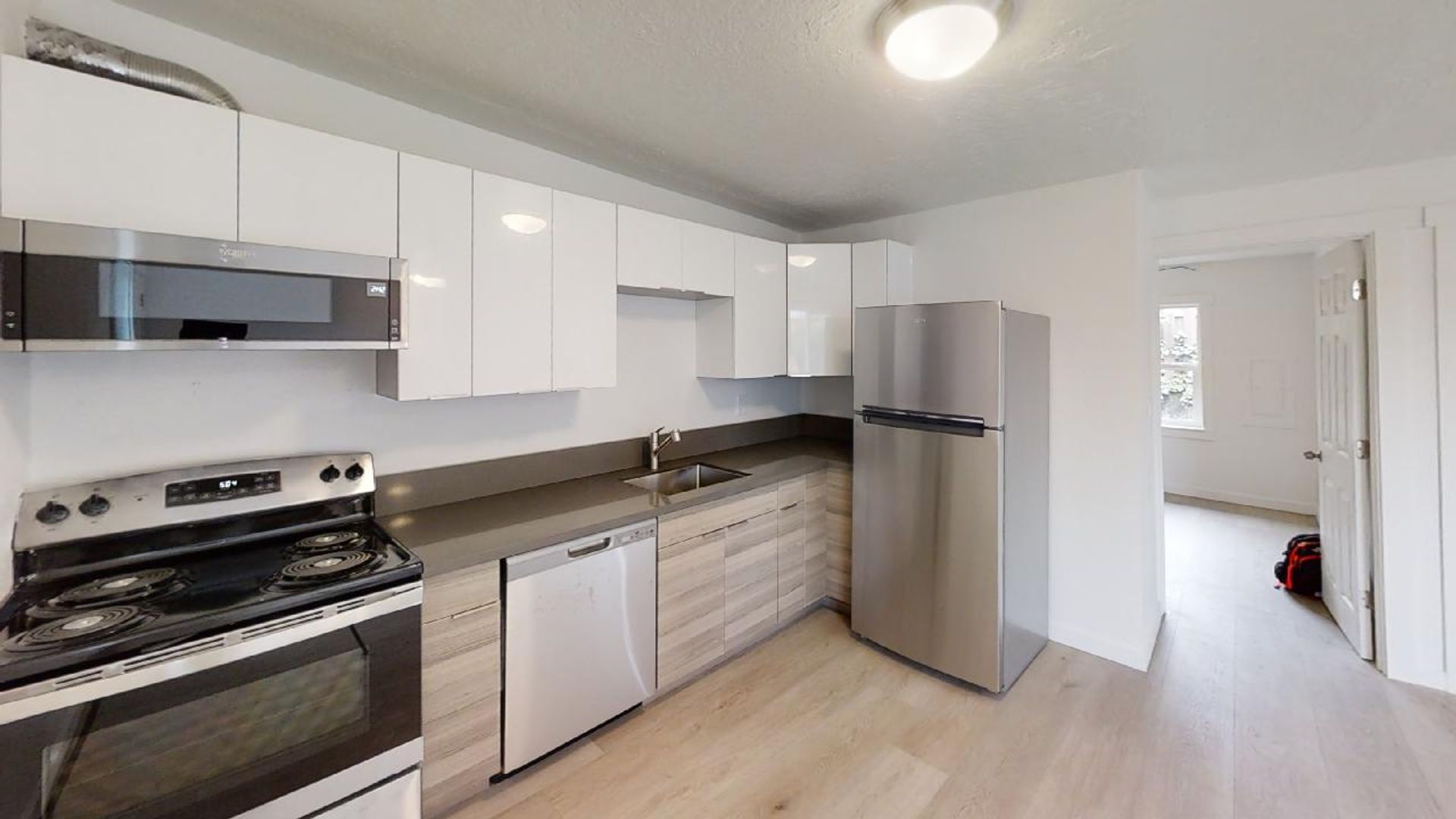 Portland Condo: 11518 NE Sandy Blvd.