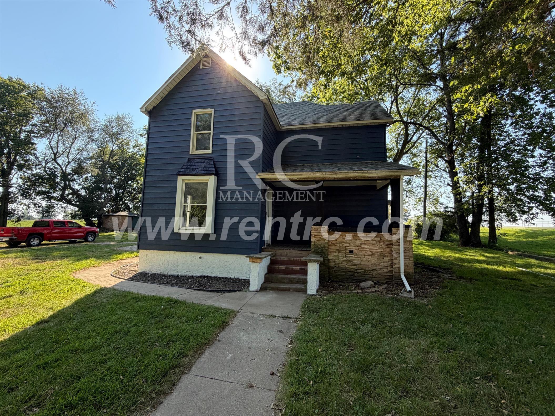 Westville House: 17784 E 1200