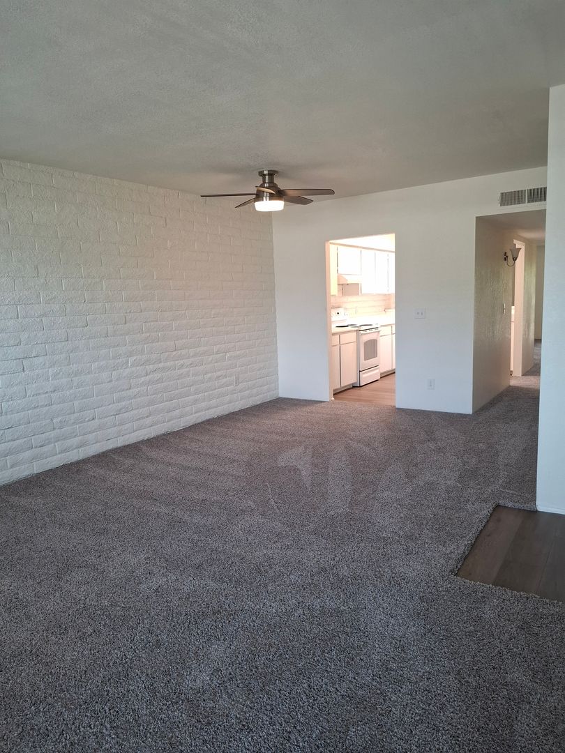 Tucson Condo: 9009 E Broadway Blvd