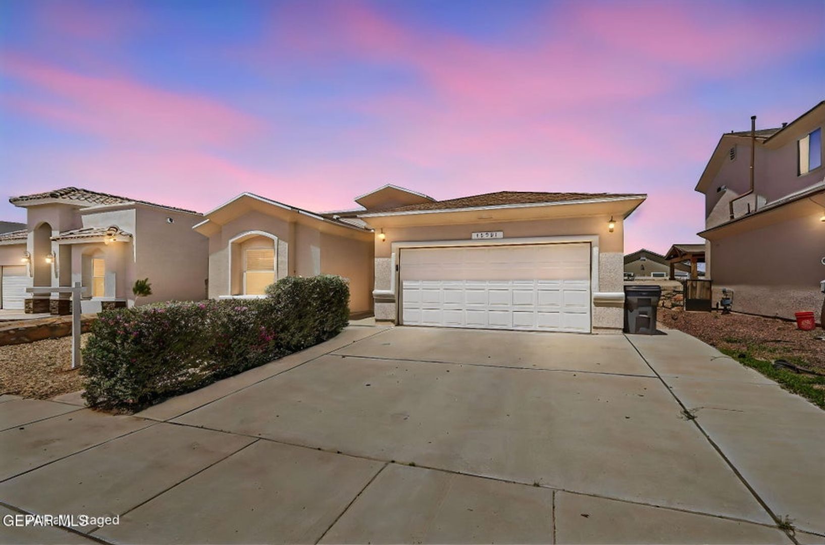 Horizon City House: 13981 Flora Vista Ave