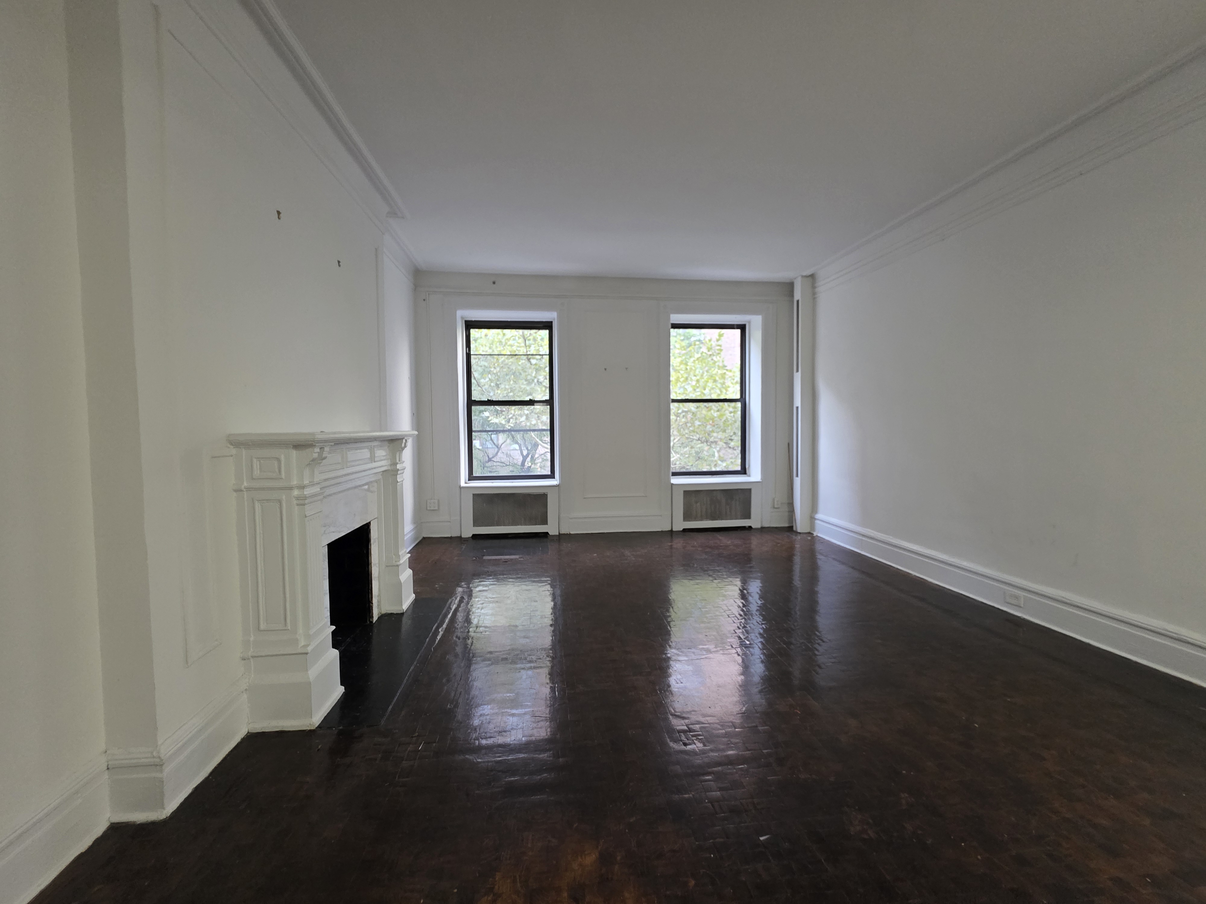 New york Condo: 24 East 80th street