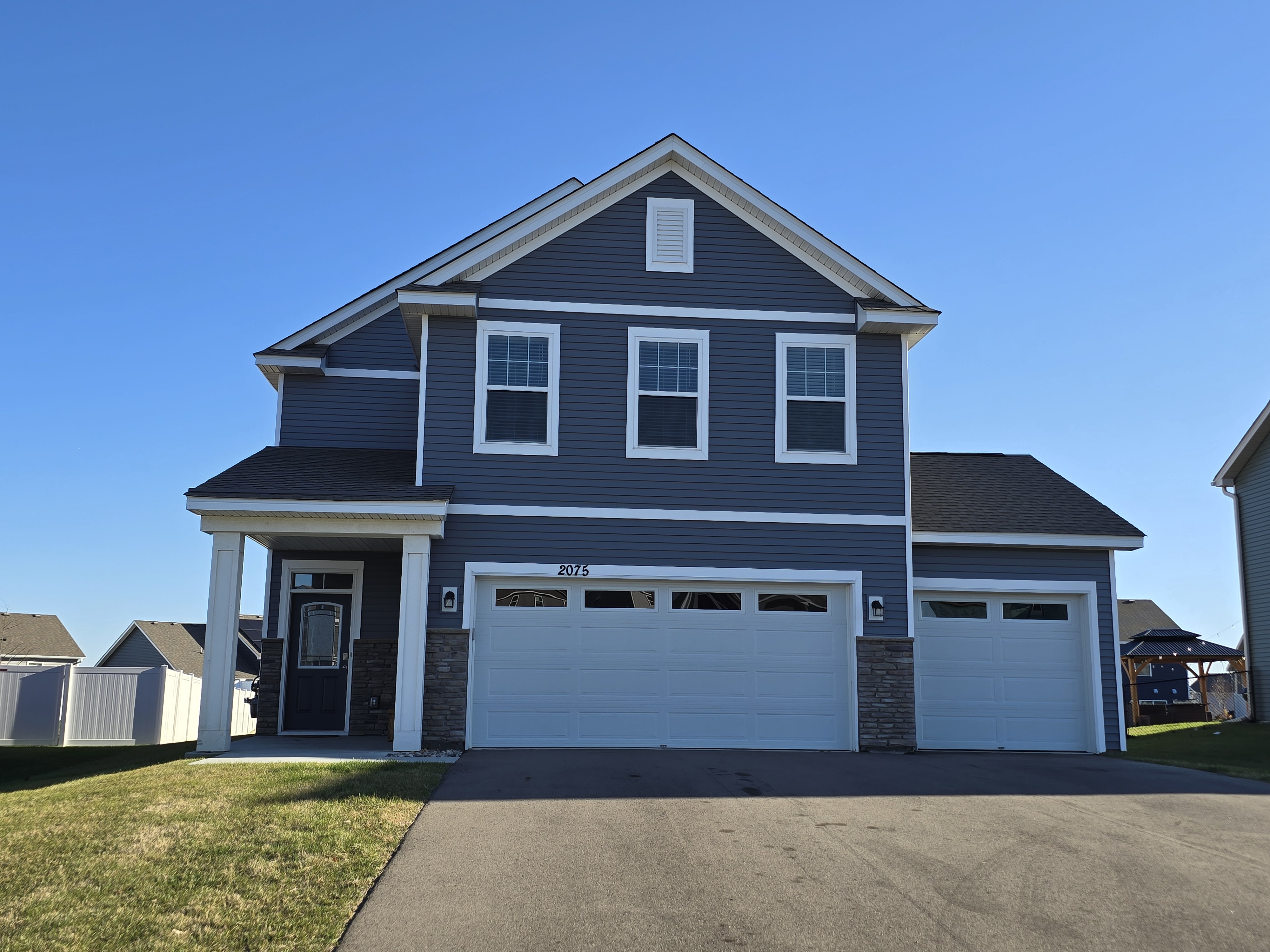Shakopee House: 2075 Aloha Ave