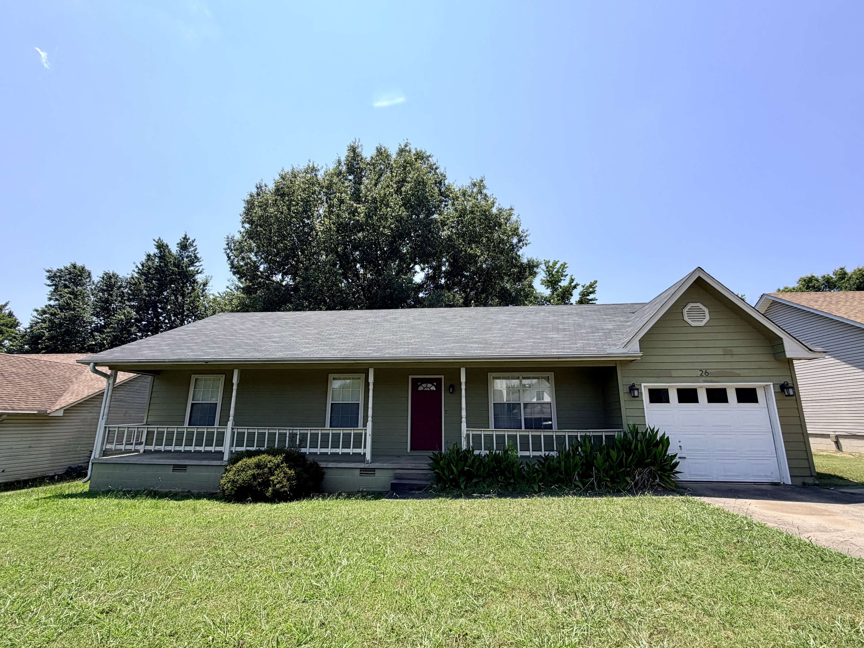 Cabot House: 26 Alexis Dr