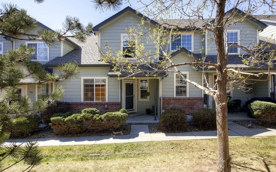 Lakewood House: 749 South Depew Street
