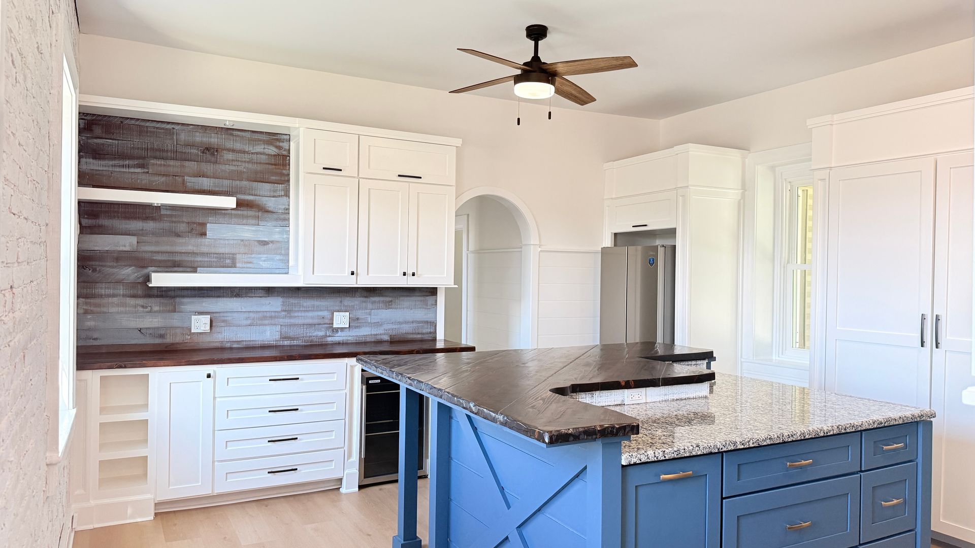 Palmyra Condo: 414 E Main St -