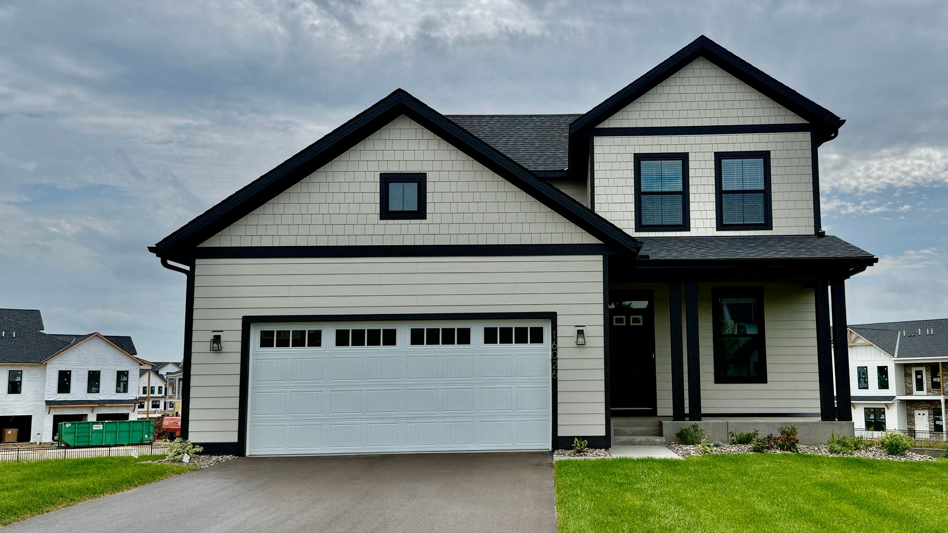 Lakeville House: 16026 Kenyon Ct