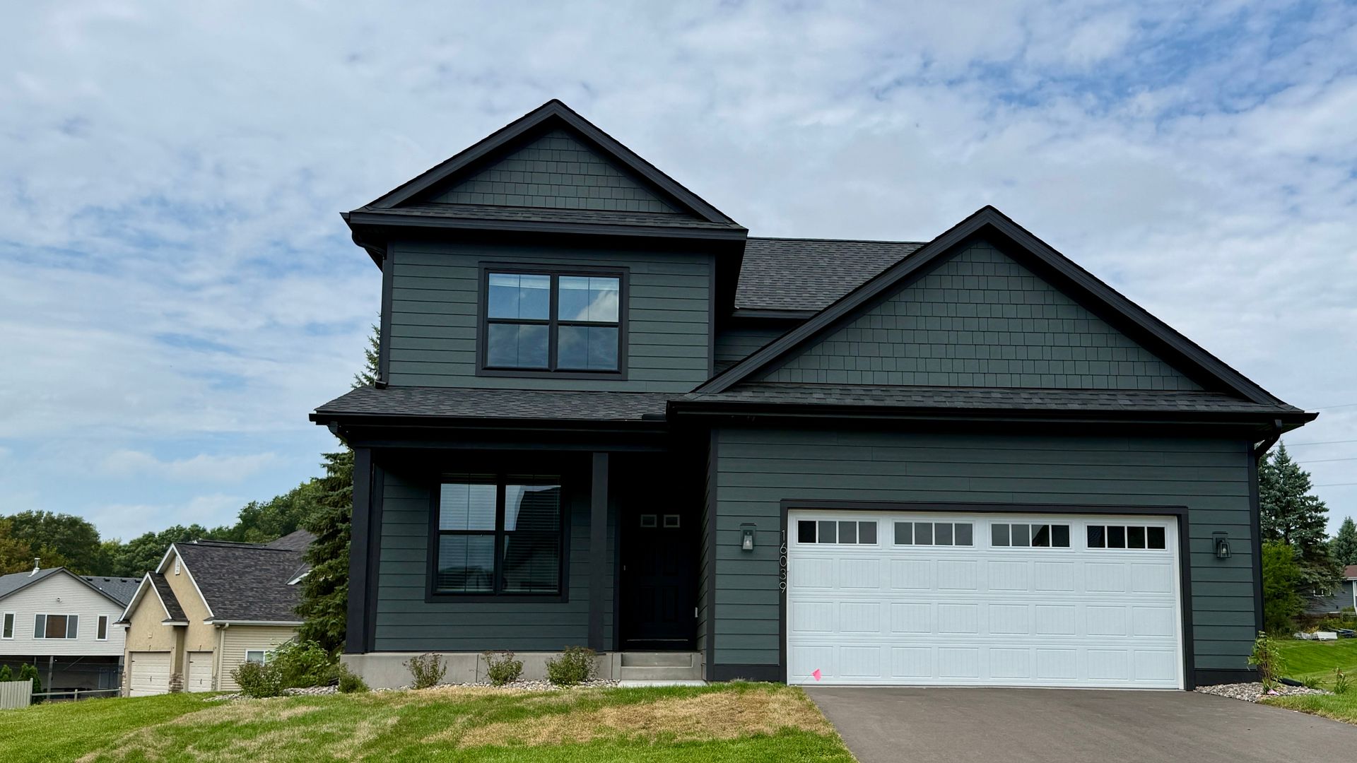 Lakeville House: 16039 Kenyon Ct