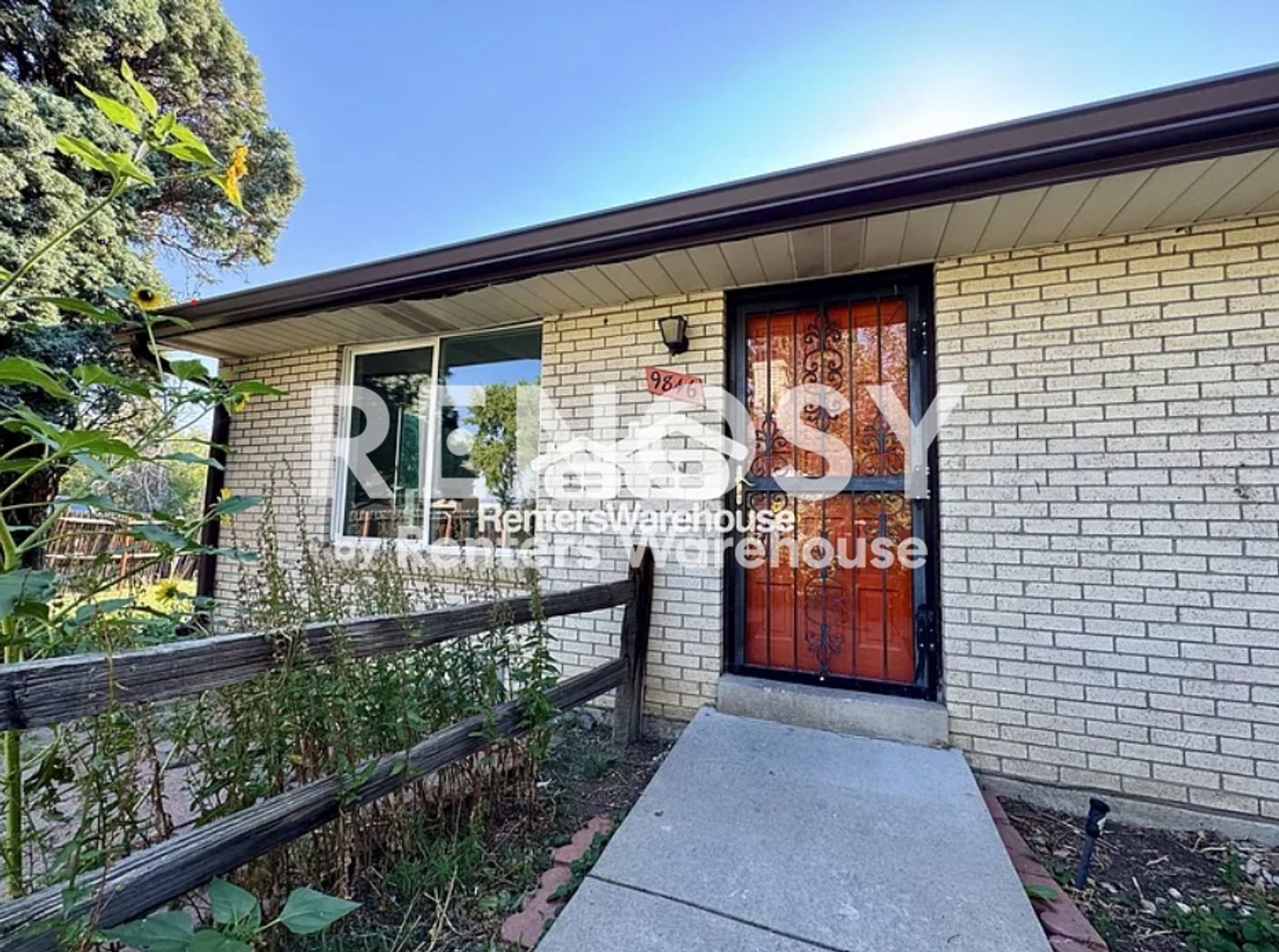 Lakewood House: 9846 W 22nd place