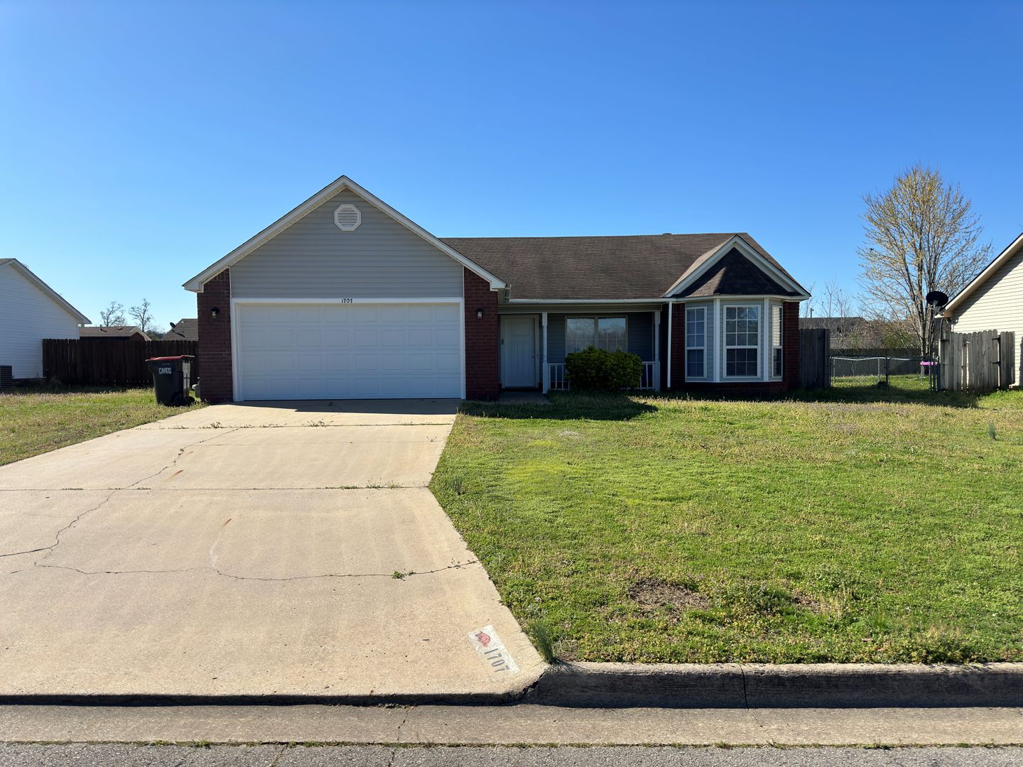 Greenwood House: 1707 Plumbark Dr