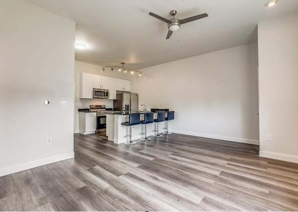 Dallas Condo: 3015 Bryan St