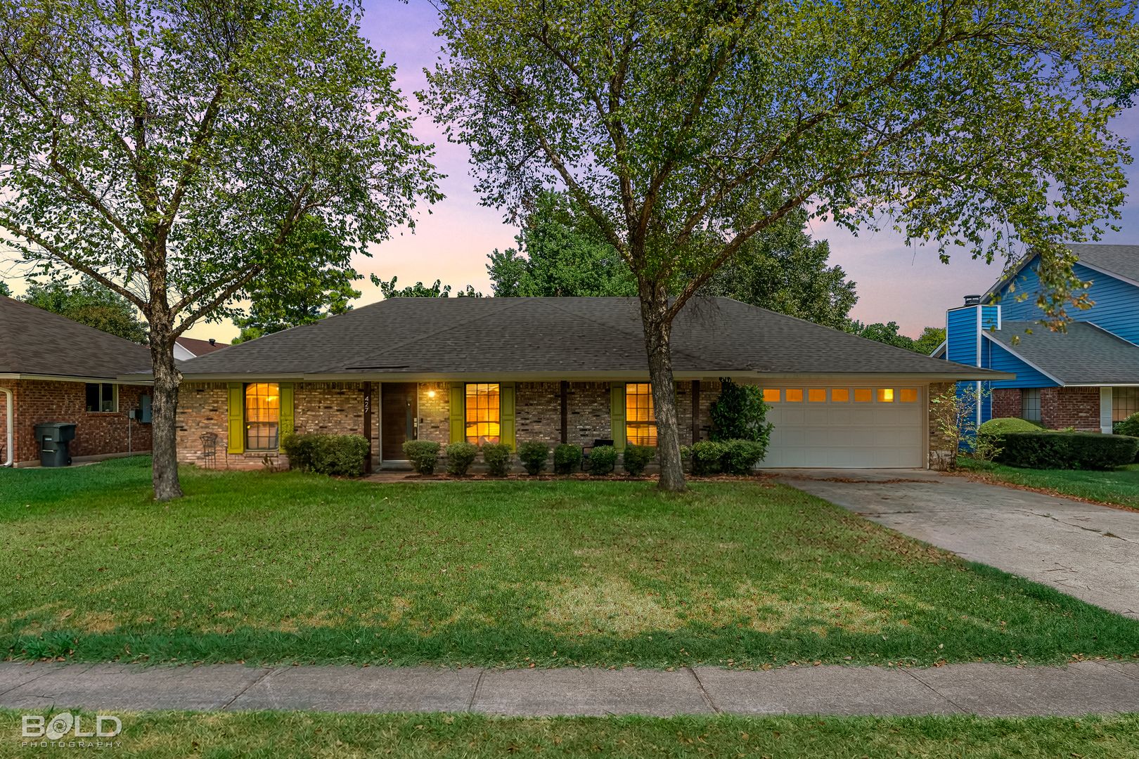 Bossier City House: 427 Mayfair Dr