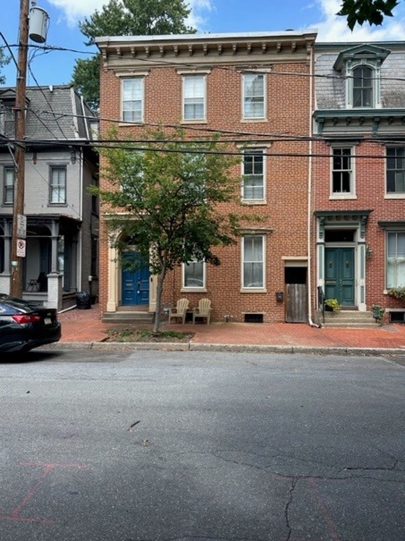 Harrisburg Condo: 707 S Front St