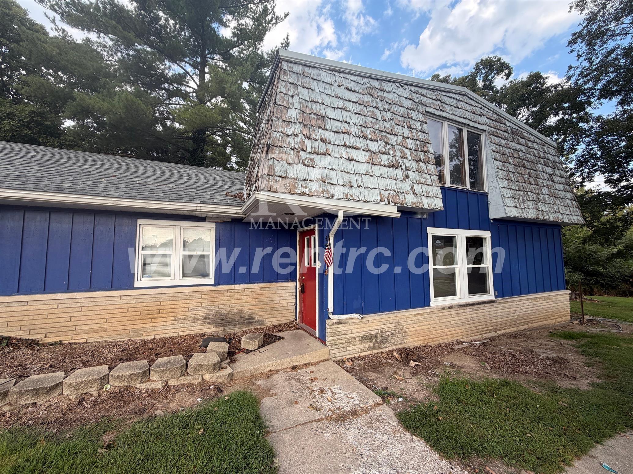 Danville House: 3570-N Vermilion